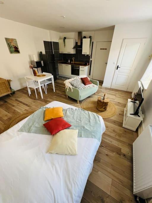 Studio Girafe, Style Boheme Et Atypique, Curistes ลุกซุยล์-เลส์-แบ็งส์ ภายนอก รูปภาพ