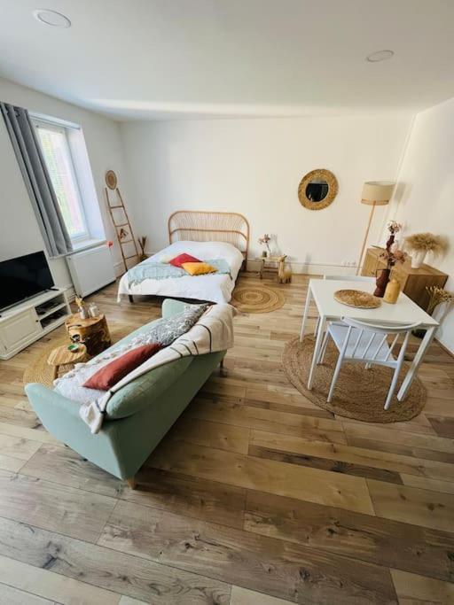 Studio Girafe, Style Boheme Et Atypique, Curistes ลุกซุยล์-เลส์-แบ็งส์ ภายนอก รูปภาพ